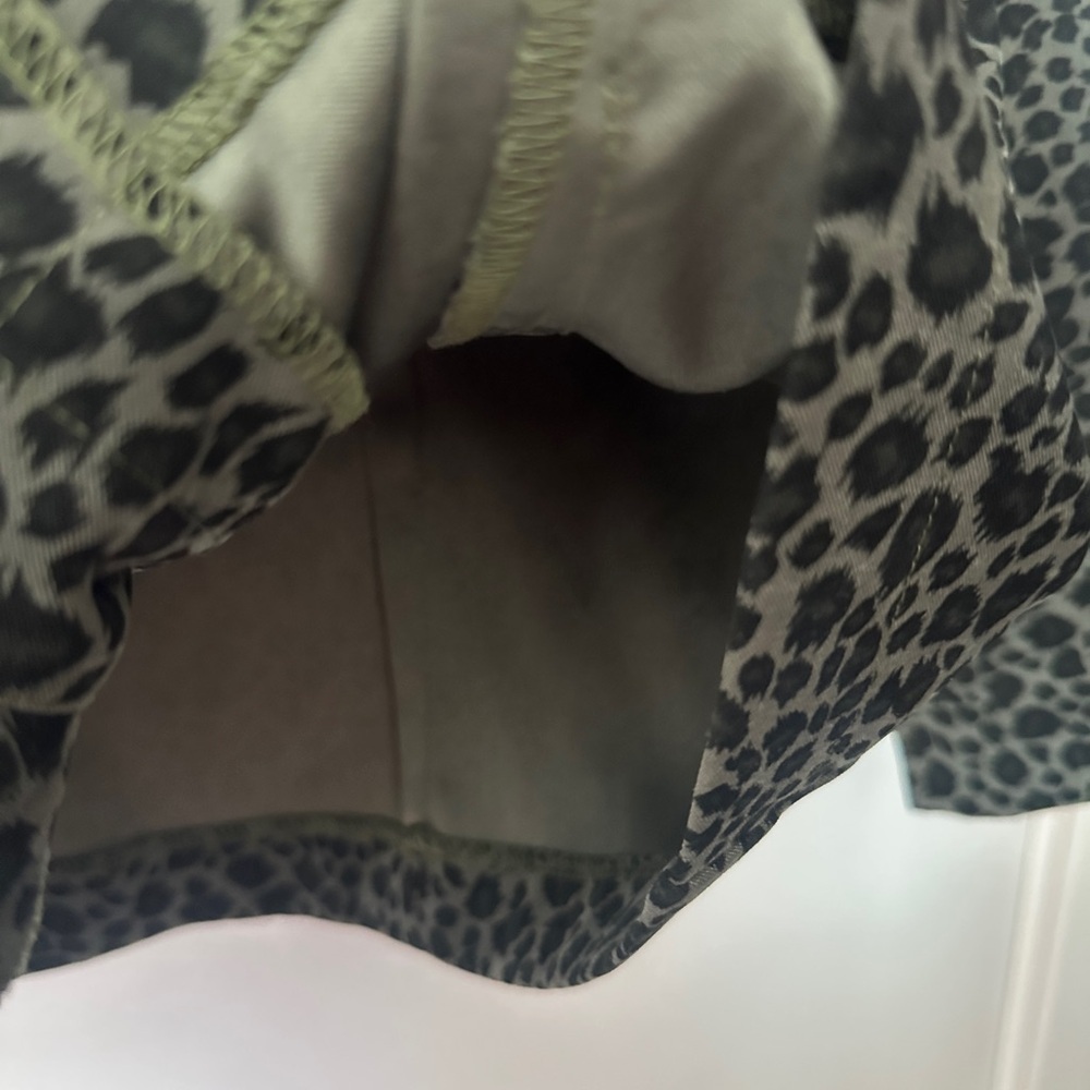 Animal Print Button-Up Long Sleeve Top - Olive Green & Black - Picture 5 of 5
